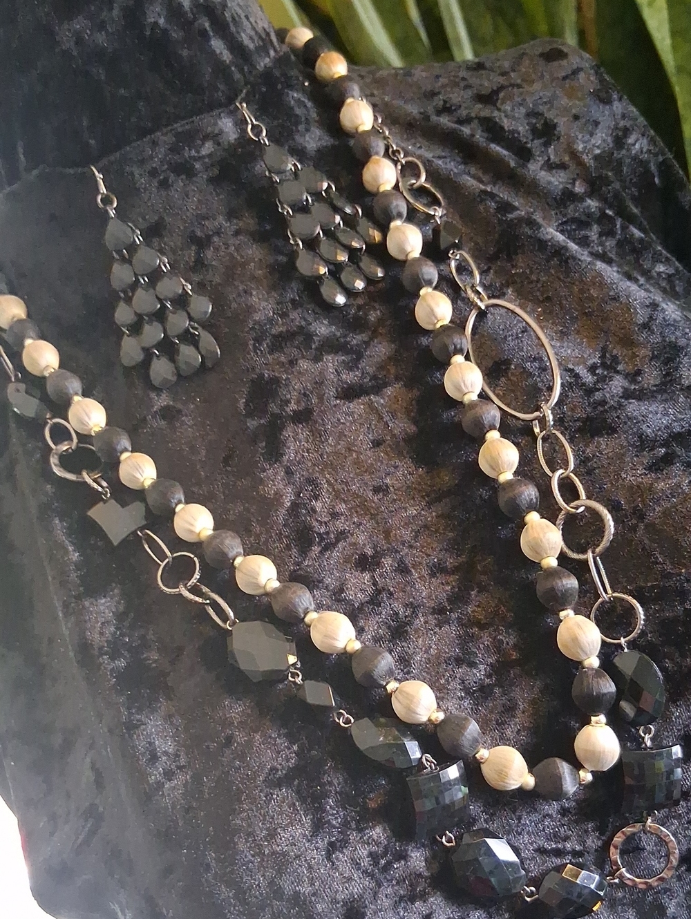 1928 Black Cyrsyal Cut Beaded Necklace Designer W/ Earrings.